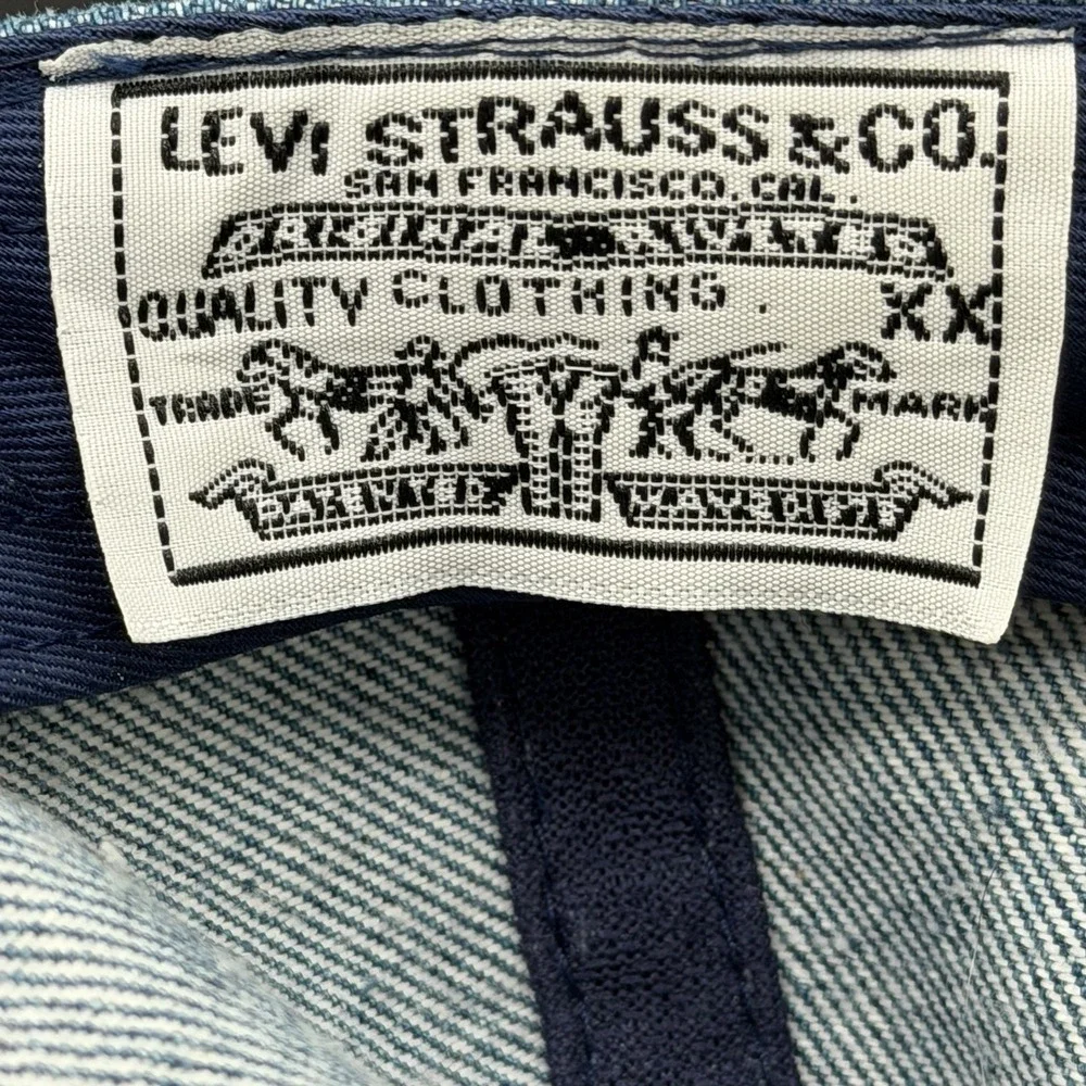 Vintage 90's Levi's Denim Hat One Size Adjustable Levi Strauss & Co Light Wash‎